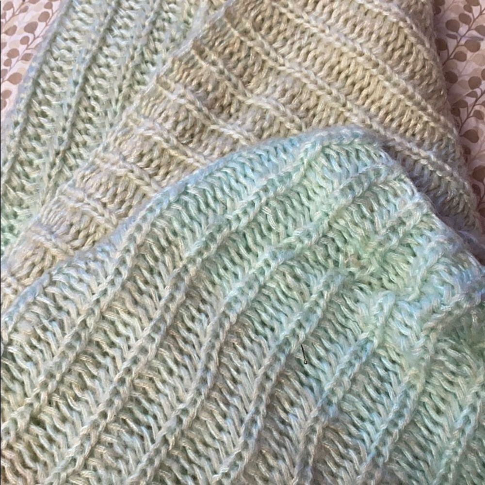 Knit Ricki’s Scarf - Picture 3 of 5
